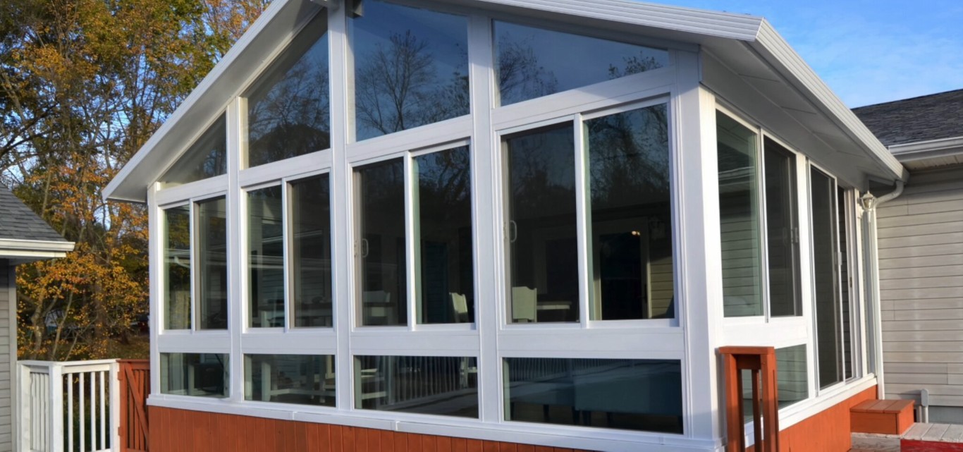 Four-season sunroom built for California weather in Inglewood